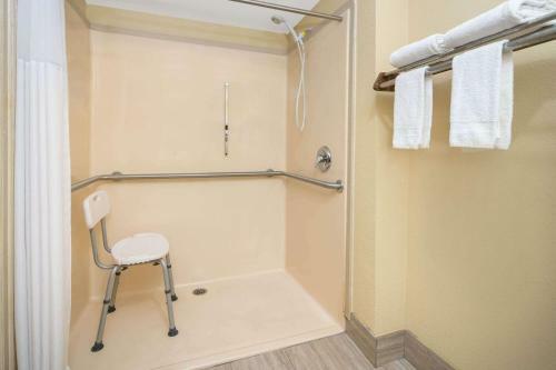 Hotel Days Inn Thomaston