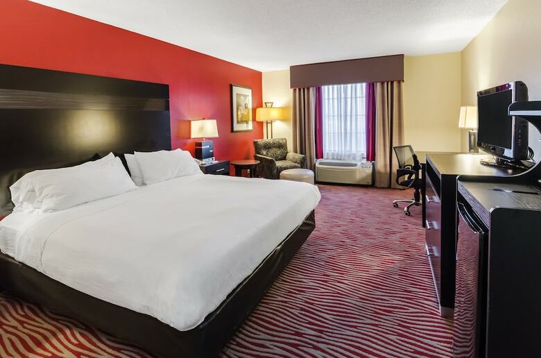 Holiday Inn Express Hotel & Suites Vinita