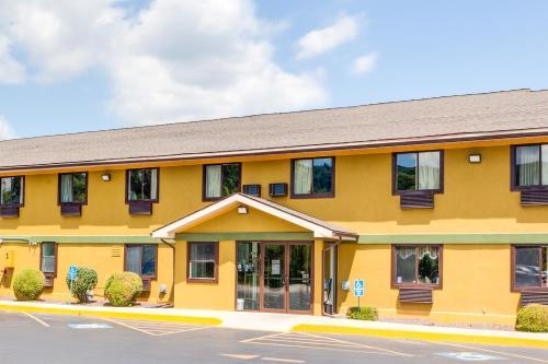 Motel Days Inn Hornell