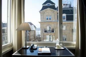 Opera Hotel