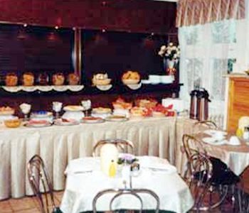 Hotel Adam