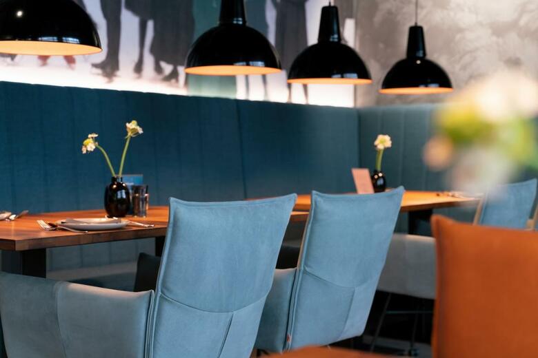 Uns�ld's Factory Hotel