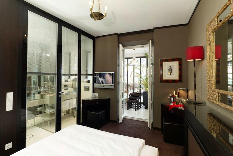Hotel Opera