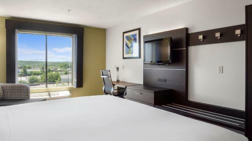 Holiday Inn Express Hotel & Suites Newton Sparta