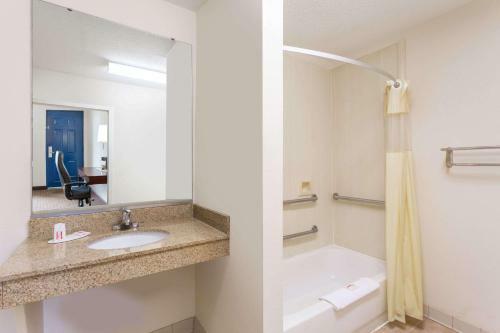 Motel Days Inn - Reidsville