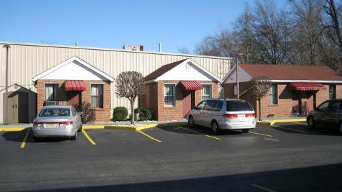 Mounts Motel