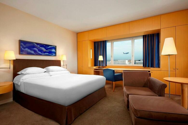 Sheraton Paris Airport Hotel Terminal