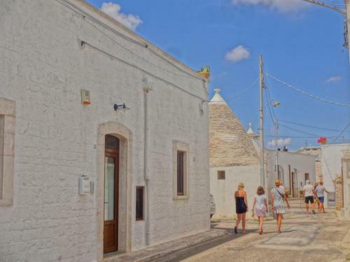 Hostal Trullieu Guesthouse Alberobello