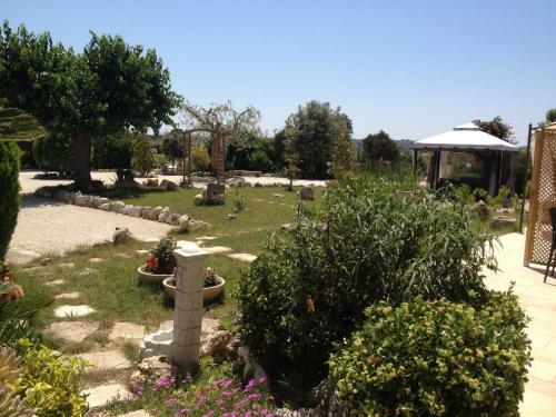 Bed & Breakfast Trullicolarossa