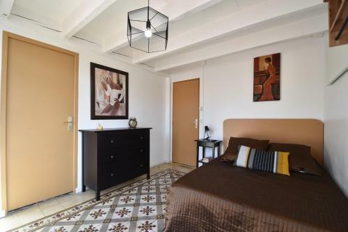 Hostal Locations Loramac