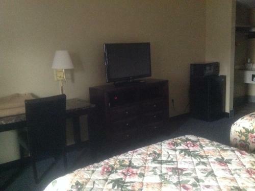 Hotel Highway Inn