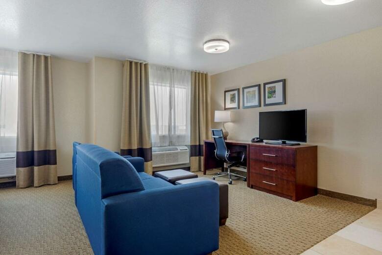 Hotel Comfort Suites Benbrook