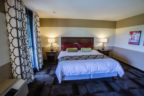 Hotel Carlton Oaks Country Club