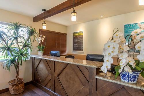 Hotel Carlton Oaks Country Club