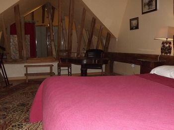 Hostal Manoir De Rouess�