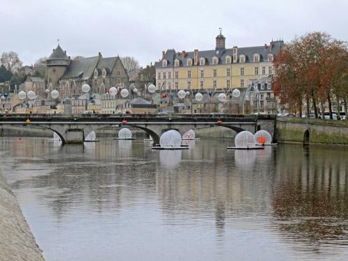 Hotel Campanile Laval Ouest