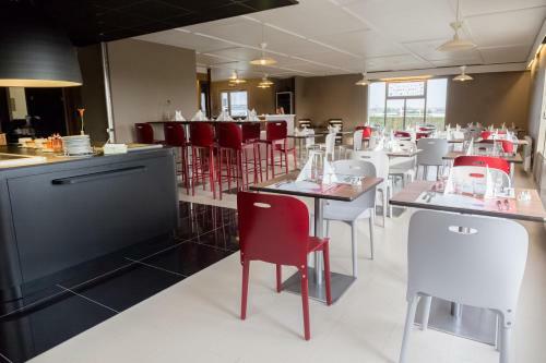 Hotel Campanile Laval Ouest