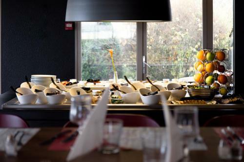 Hotel Campanile Laval Ouest