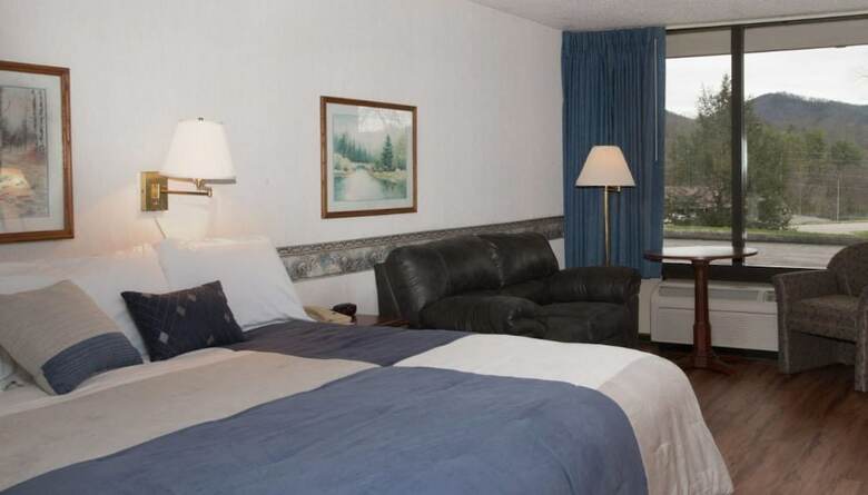 Posada Highland Manor Inn