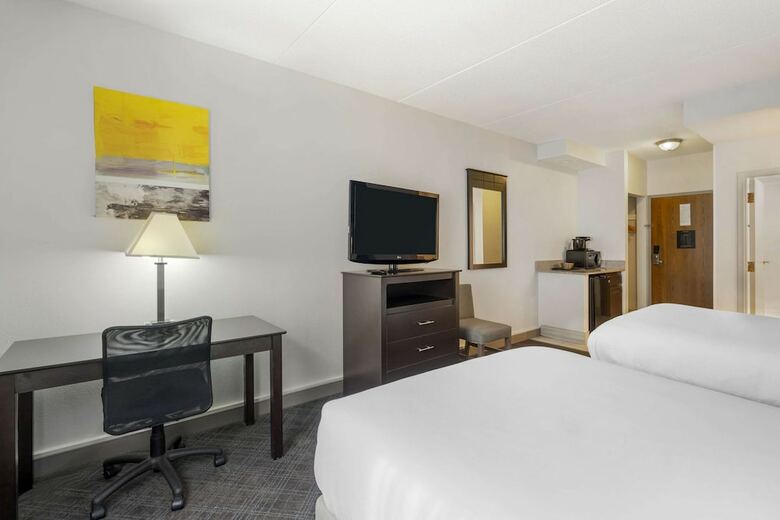 Hotel Baymont Inn Mundelein