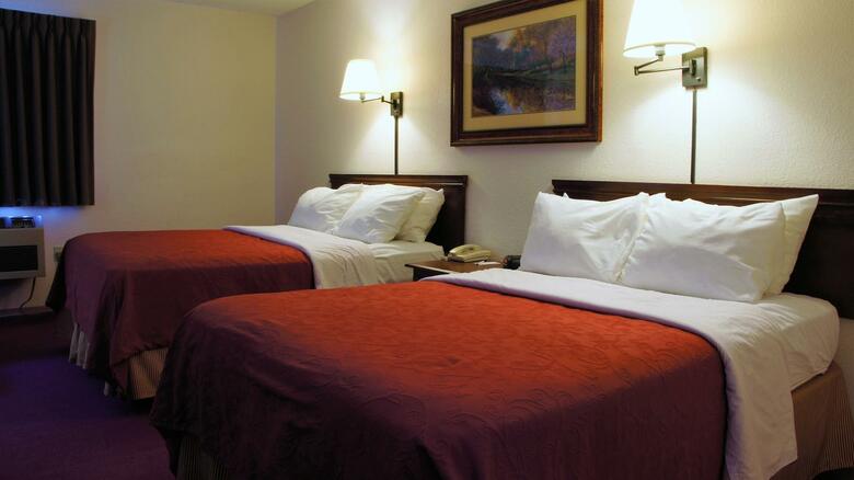 Hotel Pictured Rocks Inn And Suites