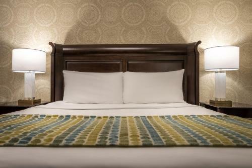 Ayres Hotel Seal Beach