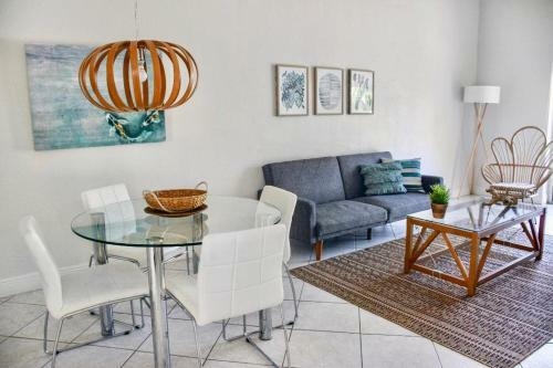 Hotel Suites At Coral Reef Resort