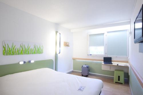 Hotel Ibis Budget Saint Christol Les Al�s