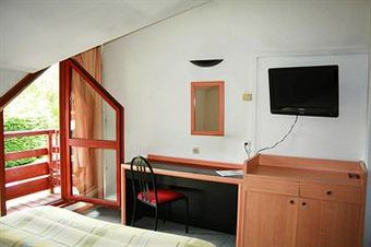 Hotel Le Clos Du Lac