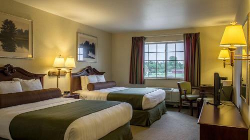 Hotel Boarders Inn & Suites - Shawano