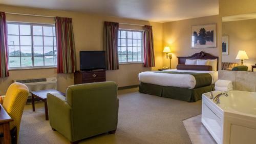 Hotel Boarders Inn & Suites - Shawano