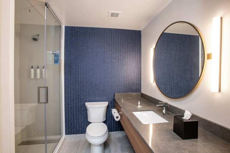 Hotel Comfort Suites Newport