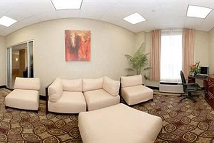 Hotel Comfort Suites Newport