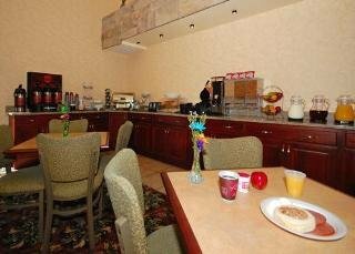 Hotel Comfort Suites Foxfire Waupaca