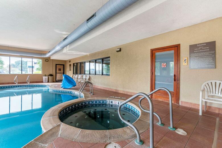 Hotel Comfort Inn Near Six Flags St. Louis