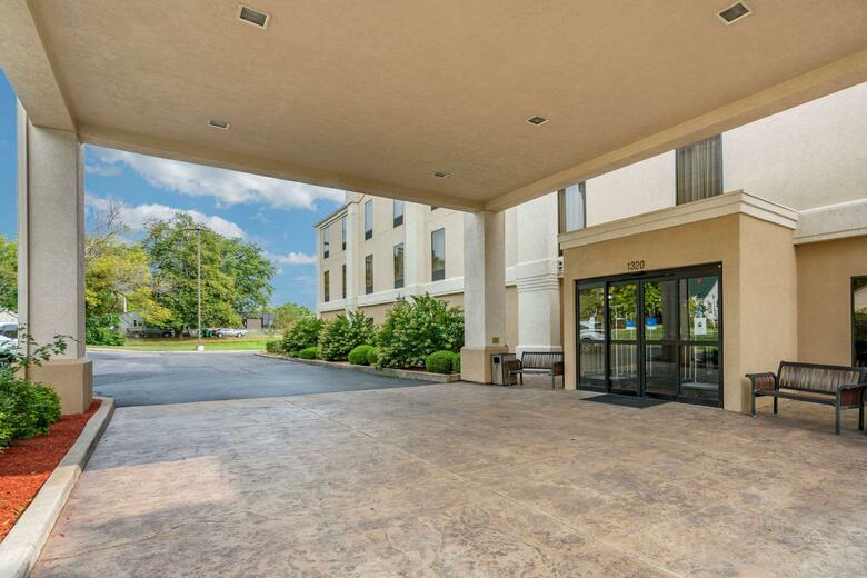 Hotel Comfort Inn Near Six Flags St. Louis