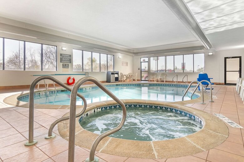 Hotel Comfort Inn Near Six Flags St. Louis