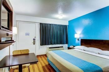Motel 6 Florissant Missouri