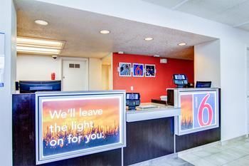 Motel 6 Florissant Missouri