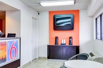 Motel 6 Florissant Missouri