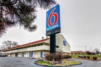 Motel 6 Florissant Missouri