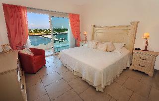Hotel Marina Banderas Suites