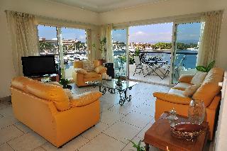 Hotel Marina Banderas Suites