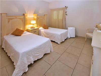 Hotel Marina Banderas Suites