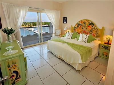 Hotel Marina Banderas Suites
