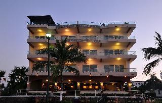 Hotel Marina Banderas Suites