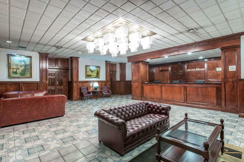 Hotel Howard Johnson Inn - Poconos Area / Bartonsville