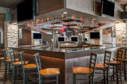 Hotel Baymont Inn & Suites
