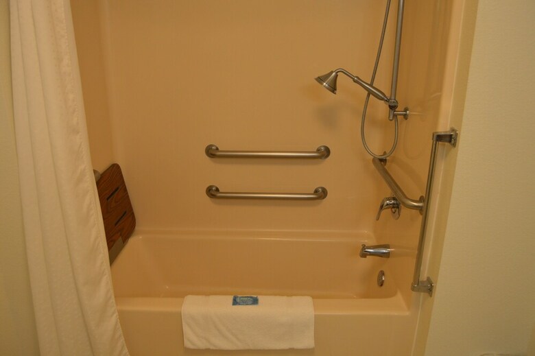 Holiday Inn Express Hotel - Winner