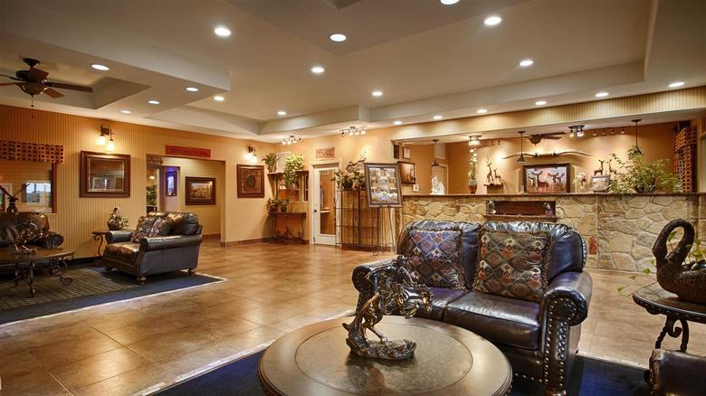 Hotel Best Western Plus Blanco Luxury Inn And Suites